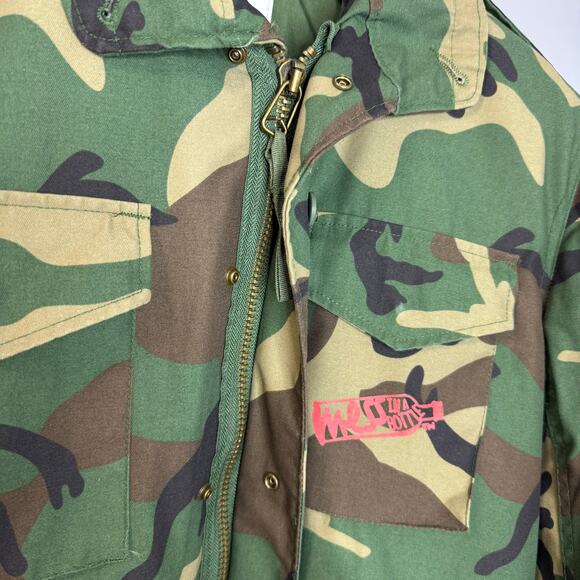 Mess in a Bottle Camo Army Jacket Queen Don't Be Afraid to Rule Like a King Sz S - Picture 7 of 9